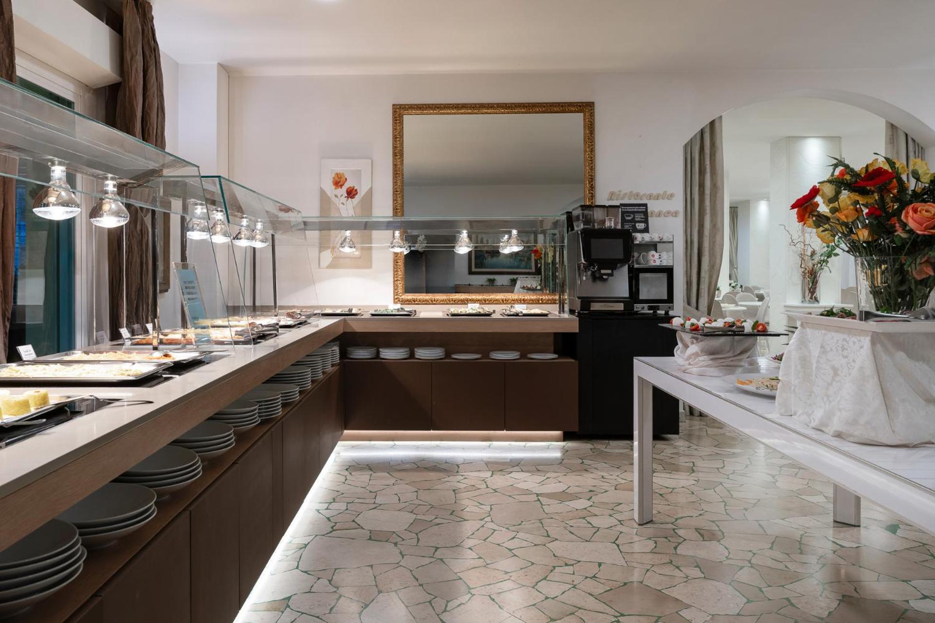 Hotel Ca' Bianca Riccione Buitenkant foto